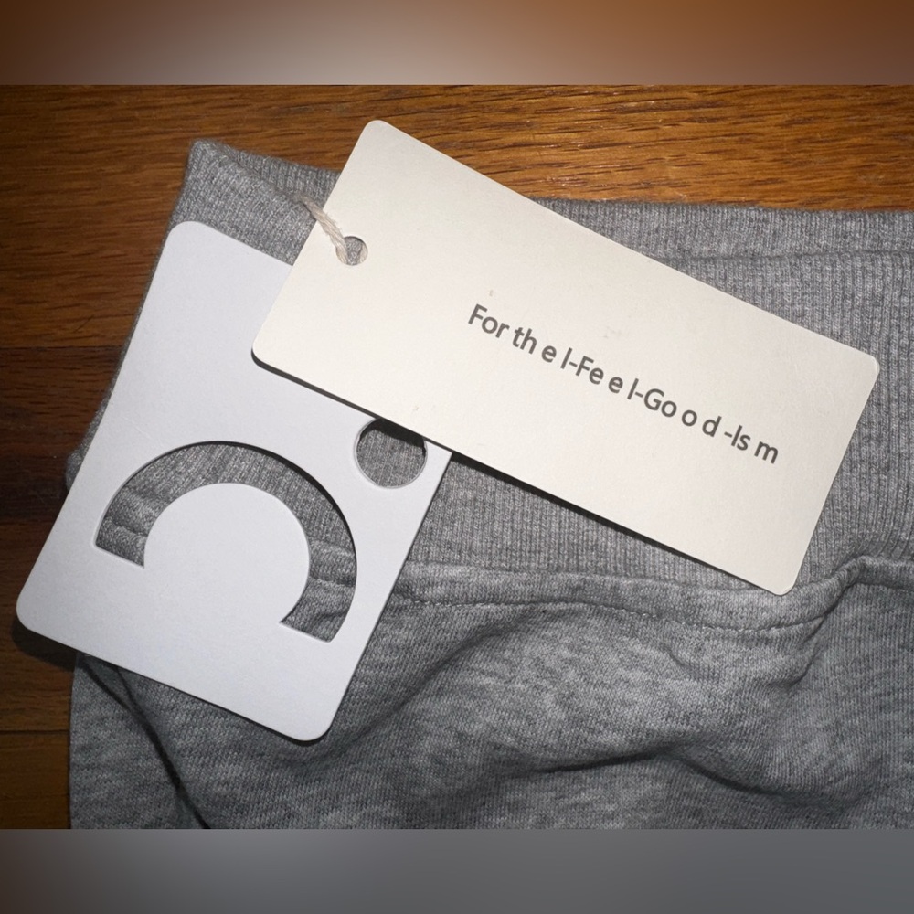Commense Minimalist Sweatshirt- Medium - Picture 6 of 9